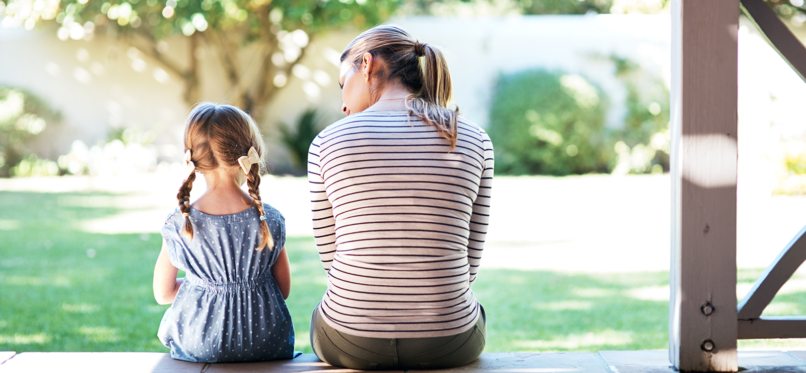 parent having discussion with child