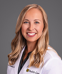Miranda Luebbert, FNP