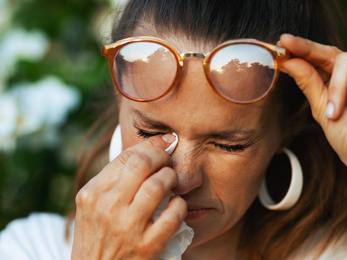 woman with allergies